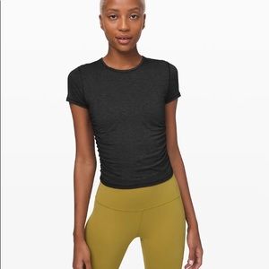 NWT Lululemon Without Pause Short Sleeve